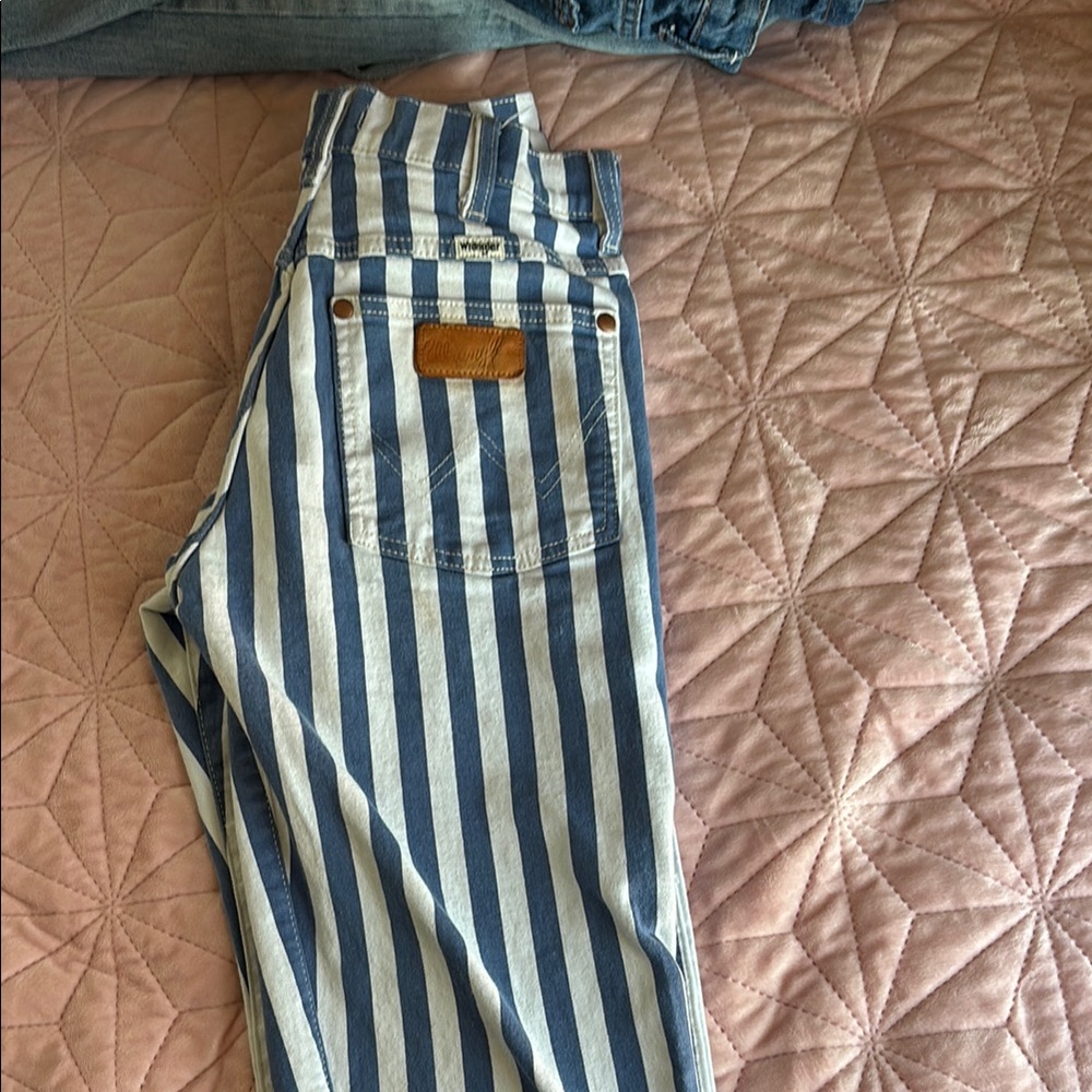 Wrangler Blue and White Striped Straight Jeans
